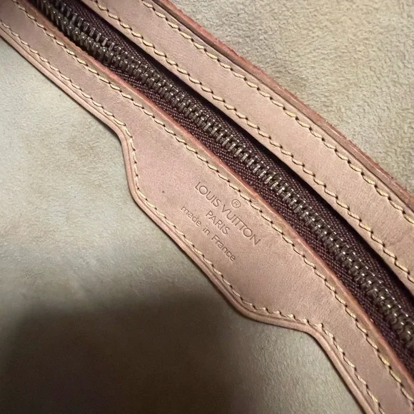 Excellent Condition—Louis Vuitton Monogram Rivoli - Picture 6 of 11